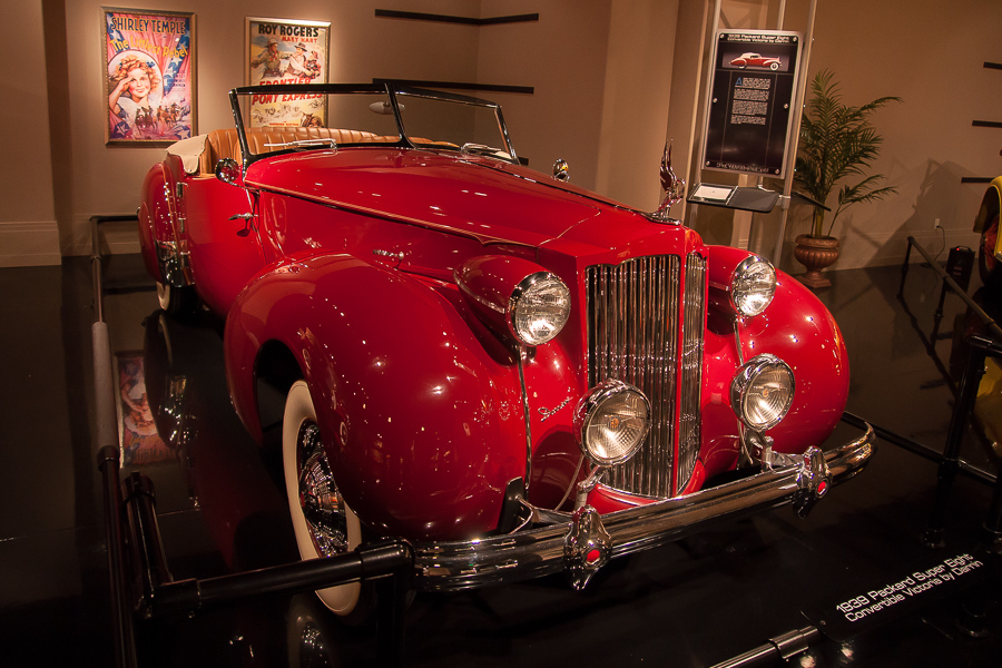 Packard Super Eight Convertible Victoria 1939, Body by Darrin