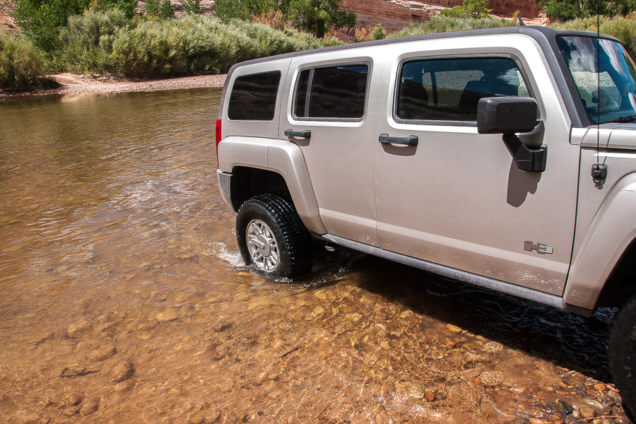 Hummer H3, Dolores River