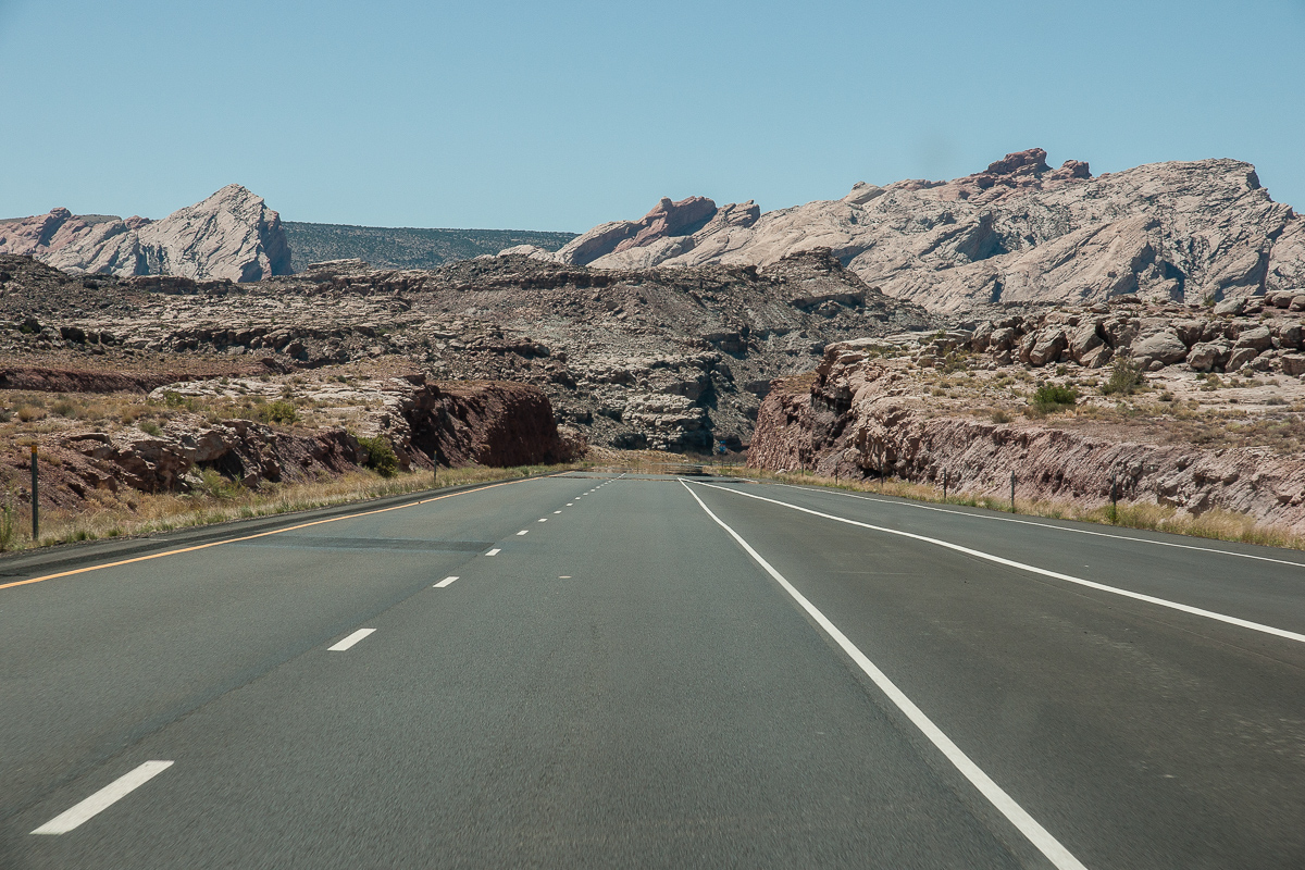 I 70 östlich der San Rafael Swell